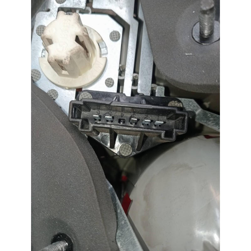 Recambio de piloto trasero derecho para mercedes clase r (w251) 320 cdi (251.022) referencia OEM IAM A2518200264 A2518200464 