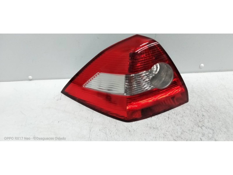 Recambio de piloto trasero izquierdo para renault megane ii classic berlina confort authentique referencia OEM IAM   