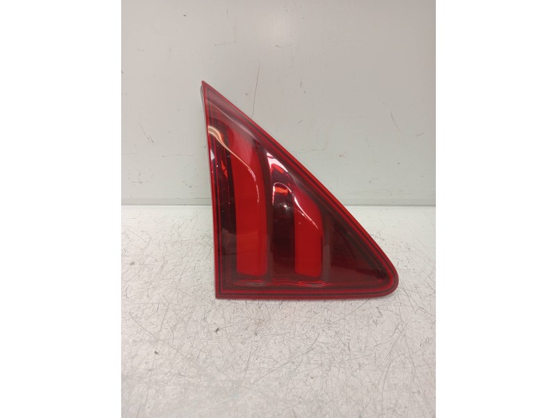 Recambio de piloto trasero izquierdo interior para peugeot 3008 access referencia OEM IAM 9805511380 81300101 