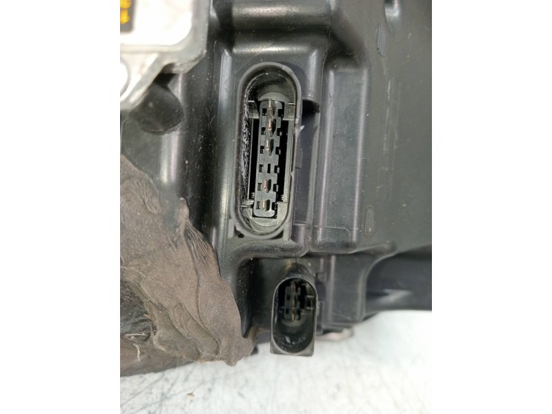 Recambio de faro derecho para mercedes clase r (w251) 320 cdi (251.022) referencia OEM IAM 26345000R A2518260291 