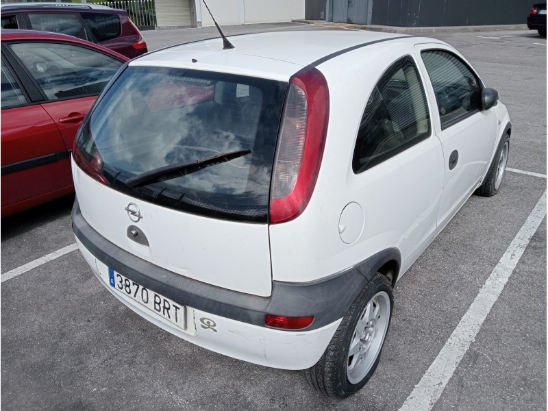 opel corsa c del año 2002