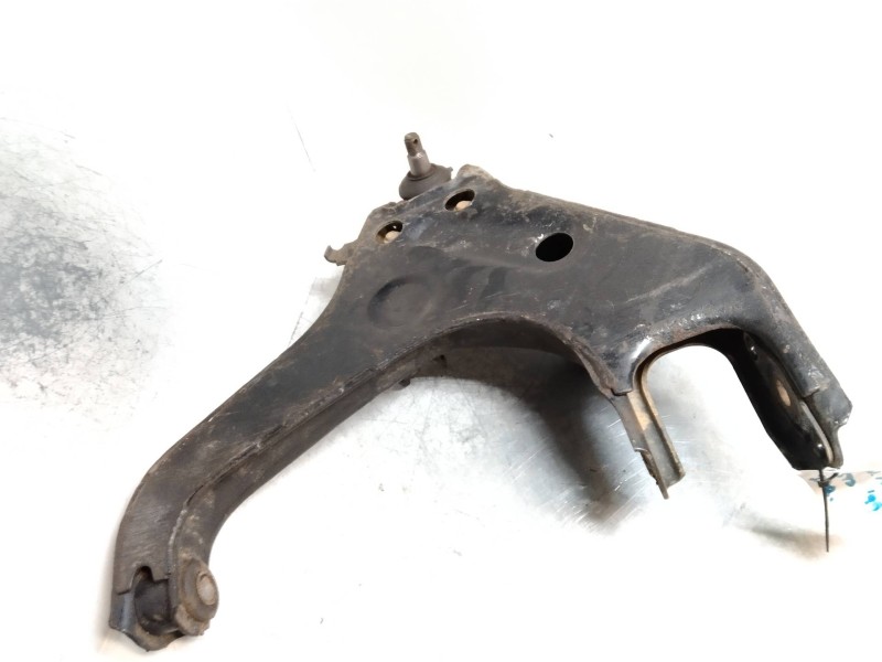 Recambio de brazo suspension inferior delantero izquierdo para mitsubishi montero sport (k90) referencia OEM IAM   