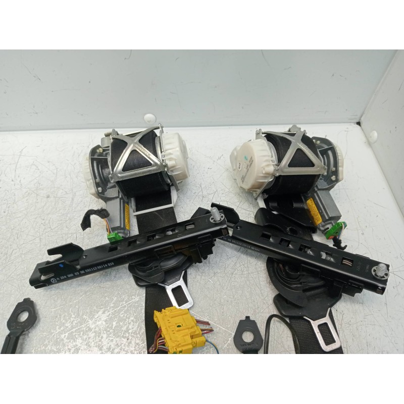 Recambio de juego cinturones delantero para mercedes clase c (w204) lim. 2.1 cdi cat referencia OEM IAM A2048600988  