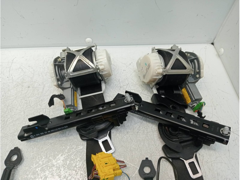 Recambio de juego cinturones delantero para mercedes clase c (w204) lim. 2.1 cdi cat referencia OEM IAM A2048600988  