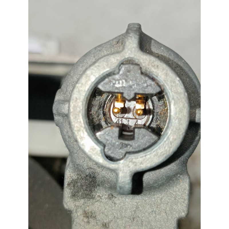 Recambio de juego cinturones delantero para mercedes clase c (w204) lim. 2.1 cdi cat referencia OEM IAM A2048600988  