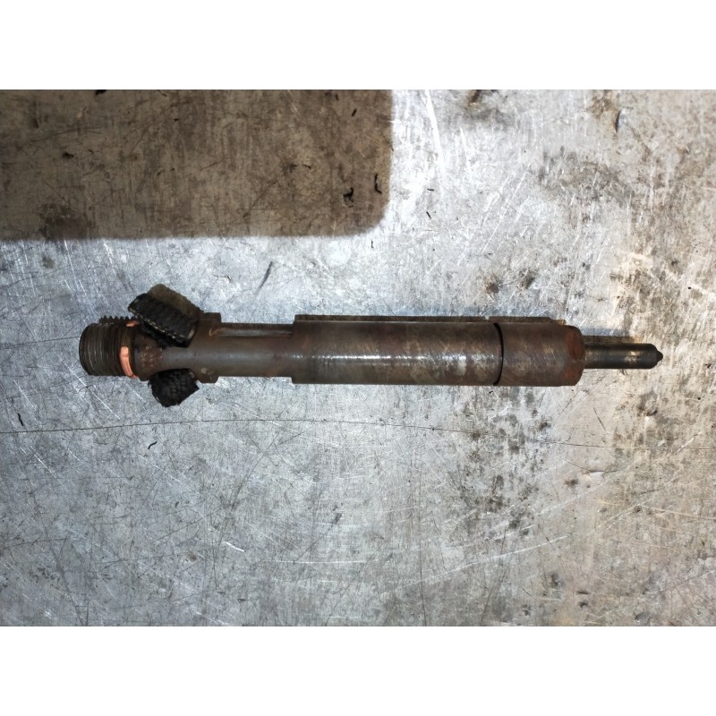 Recambio de inyector para ford focus berlina (cak) 1.8 tddi turbodiesel cat referencia OEM IAM JBB01702D  LUCAS