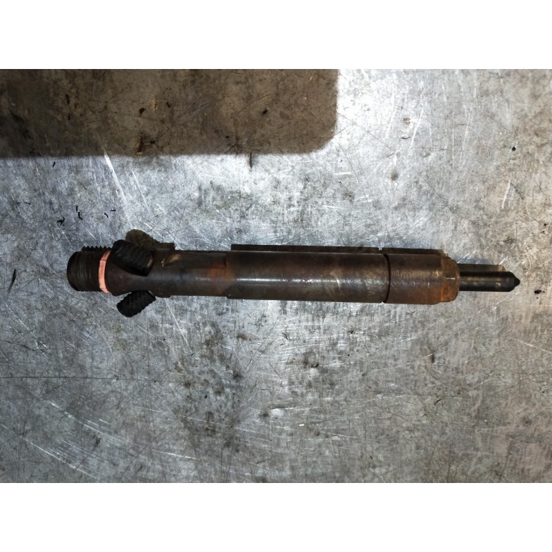 Recambio de inyector para ford focus berlina (cak) 1.8 tddi turbodiesel cat referencia OEM IAM JBB01702D  LUCAS