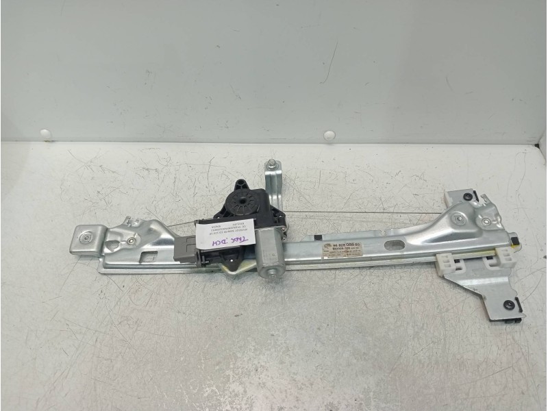 Recambio de elevalunas trasero derecho para peugeot 3008 access referencia OEM IAM 9682808680 912028108 