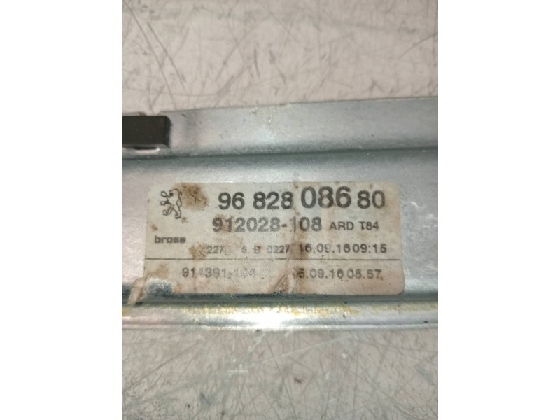 Recambio de elevalunas trasero derecho para peugeot 3008 access referencia OEM IAM 9682808680 912028108 