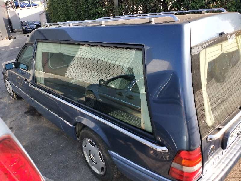 mercedes clase e (w124) berlina del año 2017