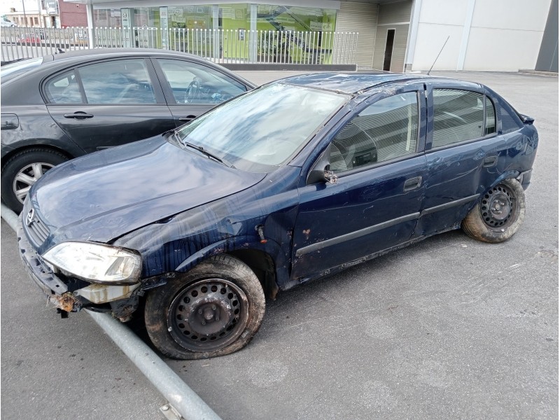 opel astra g berlina del año 1998