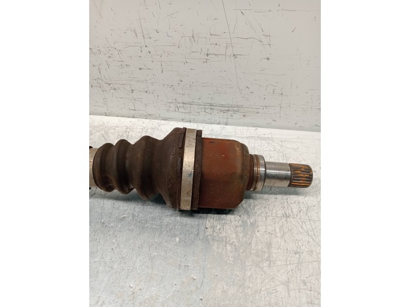 Recambio de transmision delantera izquierda para peugeot 3008 sport pack referencia OEM IAM   