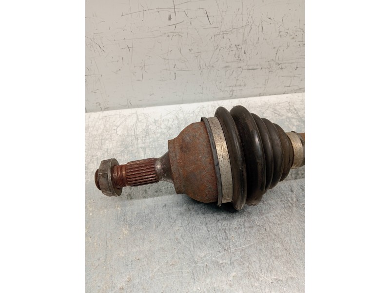 Recambio de transmision delantera izquierda para peugeot 3008 sport pack referencia OEM IAM   