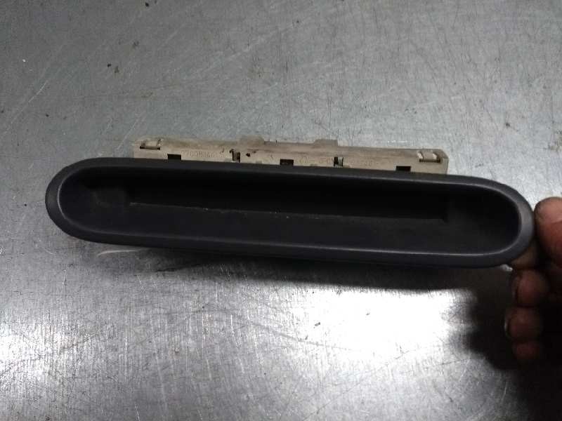 Recambio de cuadro instrumentos para renault twingo (co6) 1.3 cat referencia OEM IAM    Recambio de cuadro instrumentos para renault twingo (co6) 1.3 cat referencia OEM IAM