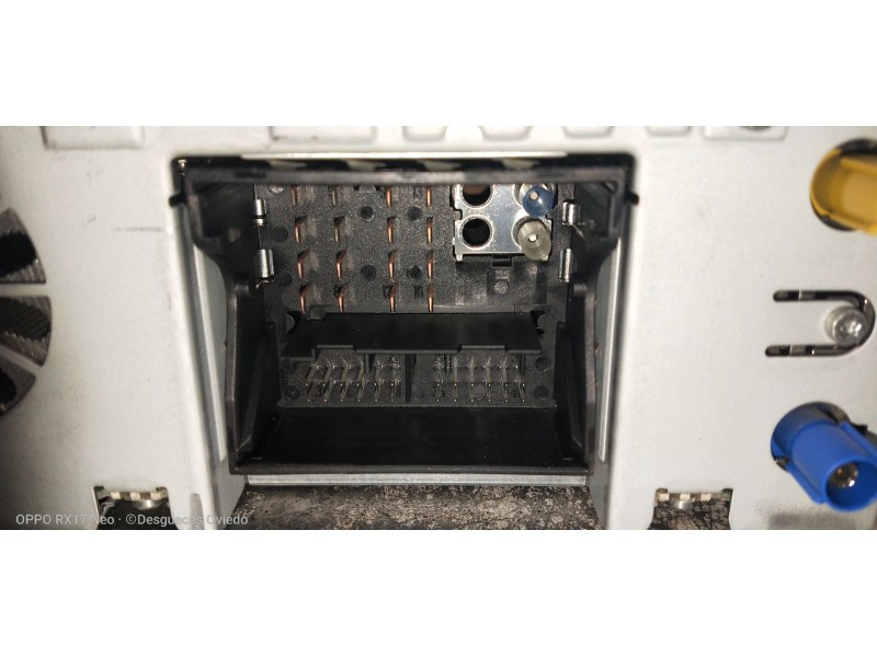 Recambio de sistema audio / radio cd para mercedes clase r (w251) 320 cdi (251.022) referencia OEM IAM A2518201079 A2038270062 5