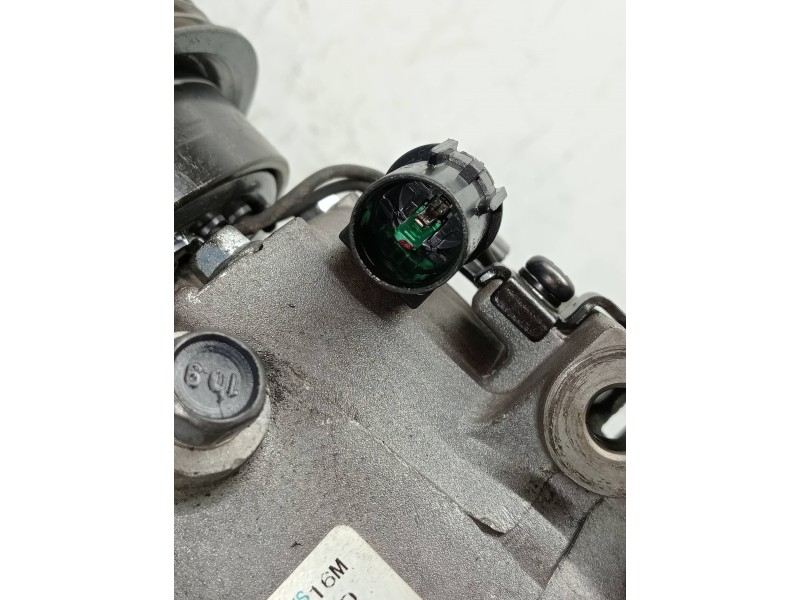 Recambio de compresor aire acondicionado para kia cee´d emotion referencia OEM IAM F500AN8CA03  