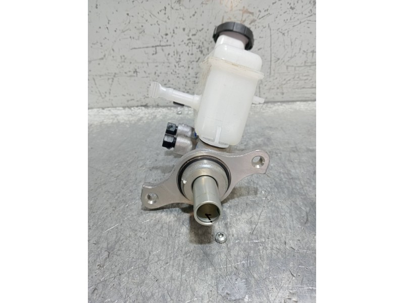 Recambio de bomba freno para hyundai i20 klass referencia OEM IAM   