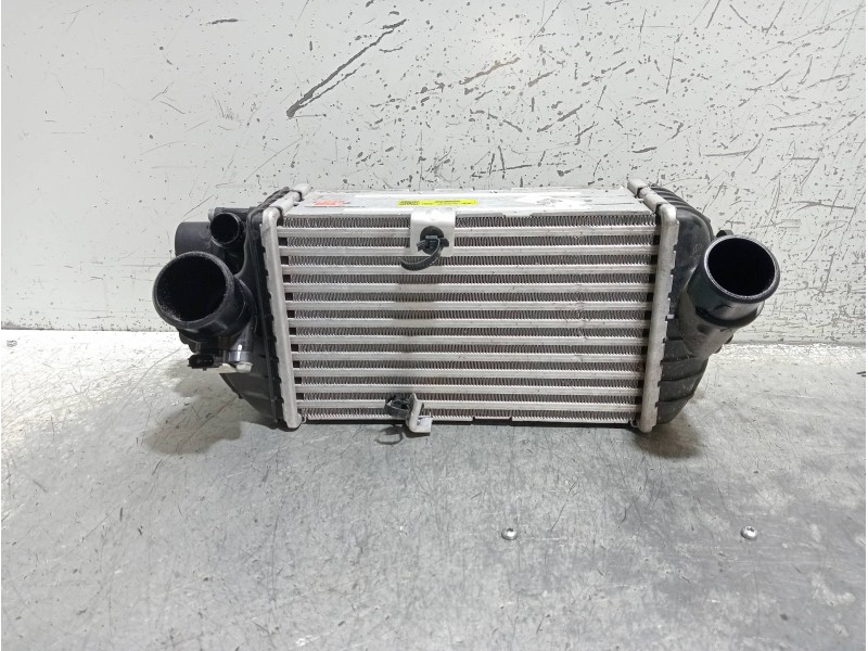 Recambio de intercooler para hyundai i20 klass referencia OEM IAM 2827007350  