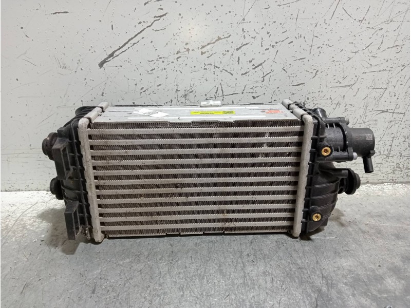 Recambio de intercooler para hyundai i20 klass referencia OEM IAM 2827007350  