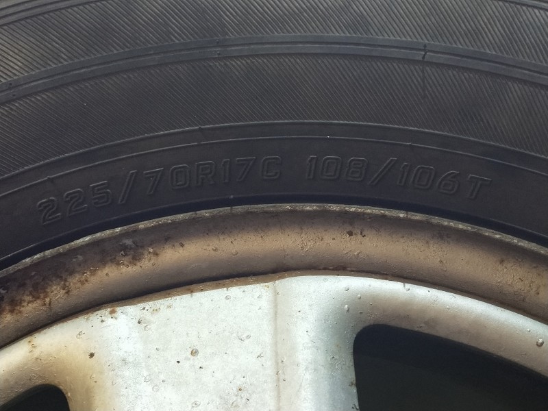 Recambio de juego llantas para toyota land cruiser (j12) 3.0 d-4d gx referencia OEM IAM   225/70/17