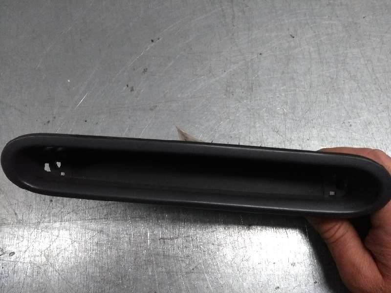 Recambio de cuadro instrumentos para renault twingo (co6) 1.3 cat referencia OEM IAM    Recambio de cuadro instrumentos para renault twingo (co6) 1.3 cat referencia OEM IAM