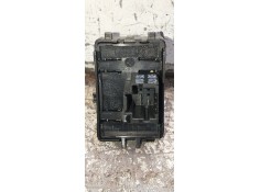 Recambio de mando elevalunas delantero derecho para renault laguna iii 2.0 i referencia OEM IAM E3017612510A  5P 2