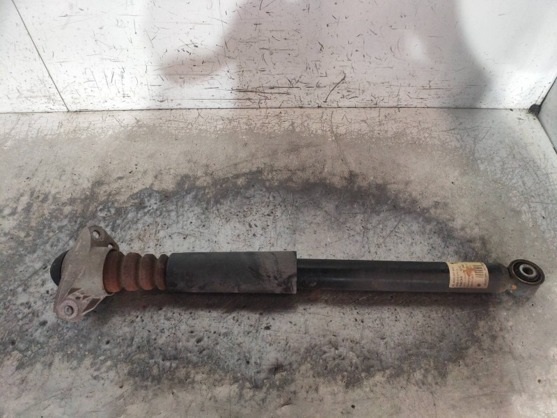 Recambio de amortiguador trasero derecho para volkswagen tiguan (5n1) advance referencia OEM IAM 5N0512011K 804902001830 