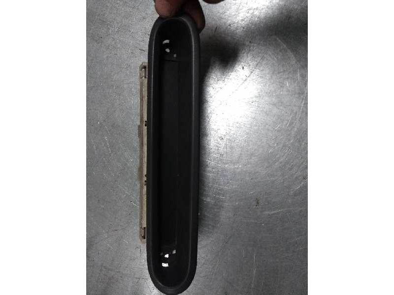 Recambio de cuadro instrumentos para renault twingo (co6) 1.3 cat referencia OEM IAM    Recambio de cuadro instrumentos para renault twingo (co6) 1.3 cat referencia OEM IAM