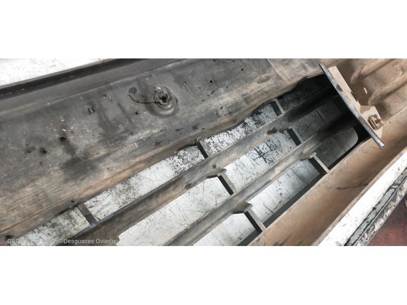 Recambio de paragolpes delantero para renault trafic combi (ab 4.01) 29 ln combi9 acristalado referencia OEM IAM   