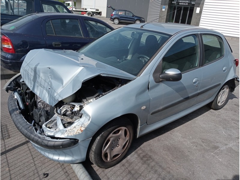 peugeot 206 berlina del año 2004