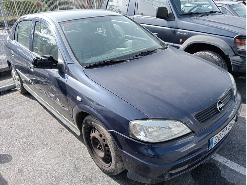 opel astra g berlina del año 2001