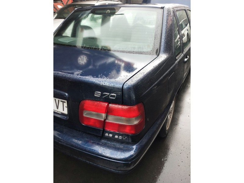 volvo s70 berlina del año 1998