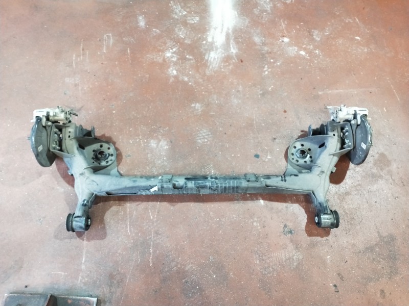Recambio de puente trasero para hyundai i20 klass referencia OEM IAM   DISCO/ABS
