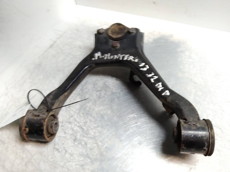 Recambio de brazo suspension superior delantero izquierdo para mitsubishi montero (v60/v70) 3.2 di-d cat referencia OEM IAM   