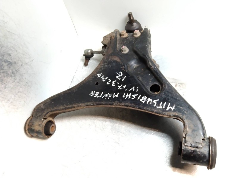 Recambio de brazo suspension inferior delantero izquierdo para mitsubishi montero (v80/v90) 3.2 di-d cat referencia OEM IAM   