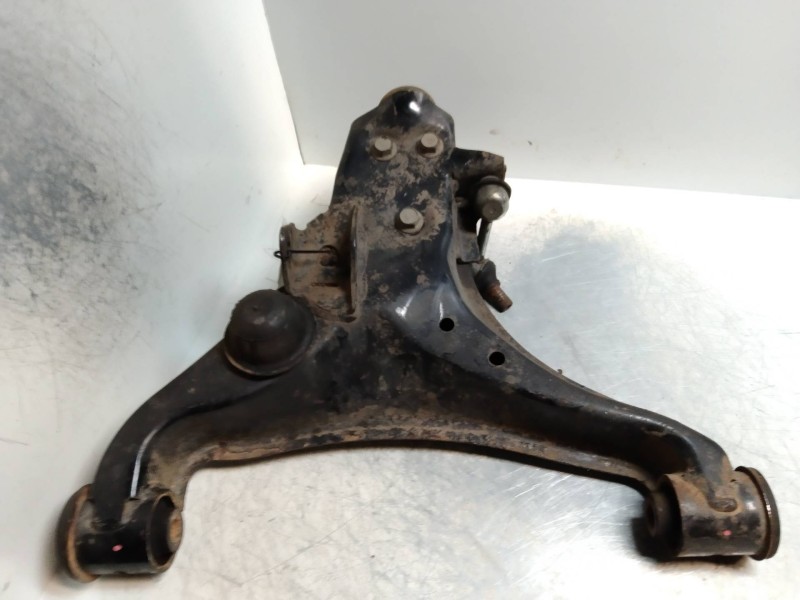 Recambio de brazo suspension inferior delantero izquierdo para mitsubishi montero (v80/v90) 3.2 di-d cat referencia OEM IAM   
