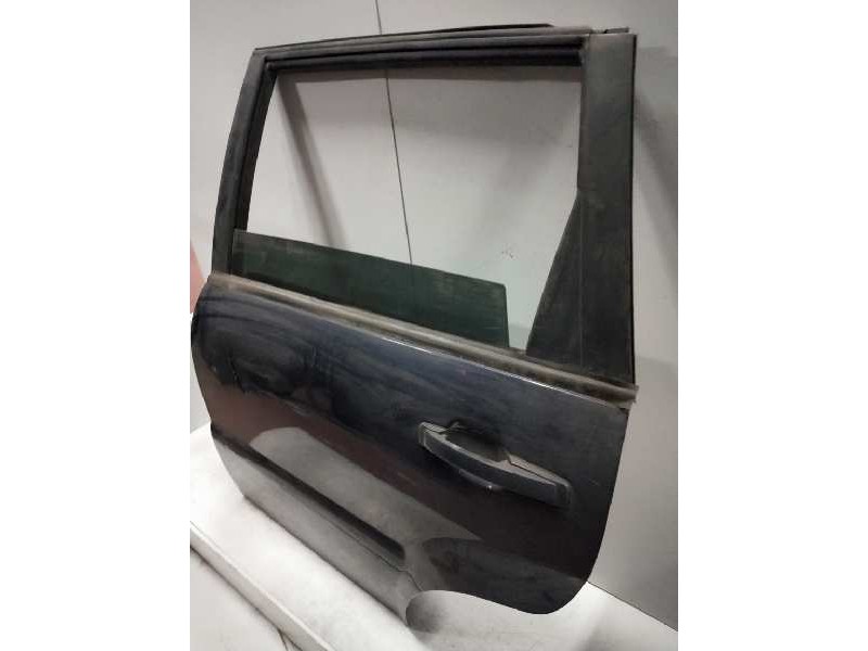 Recambio de puerta trasera izquierda para ssangyong rexton 2.7 turbodiesel cat referencia OEM IAM   