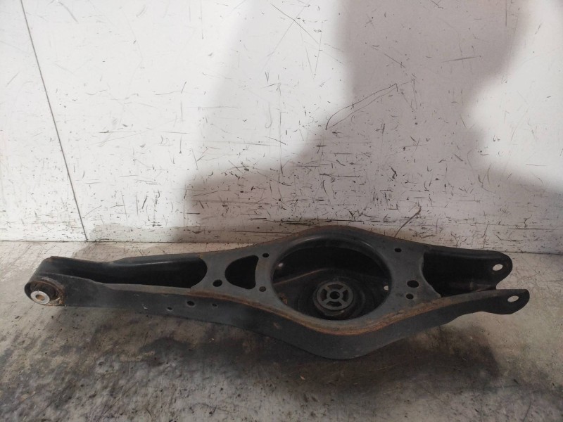 Recambio de brazo suspension inferior trasero derecho para volkswagen tiguan (5n1) advance referencia OEM IAM   