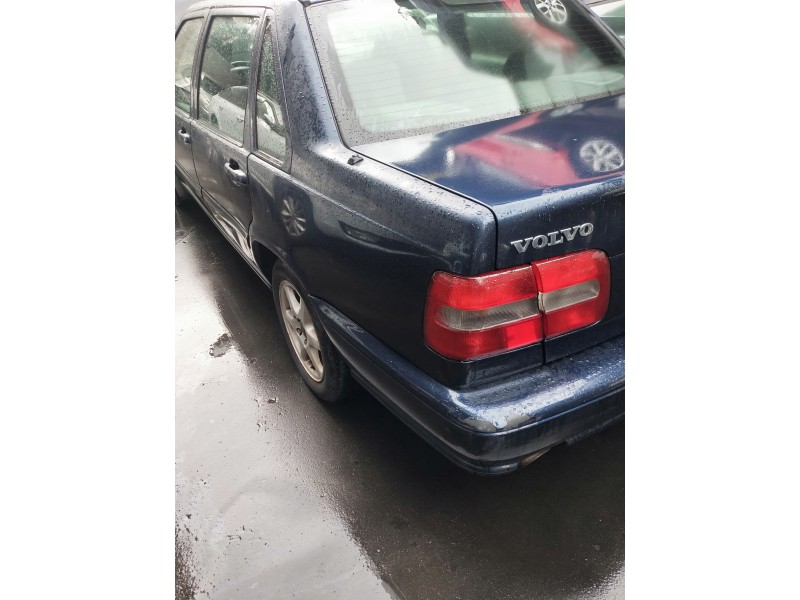 volvo s70 berlina del año 1998
