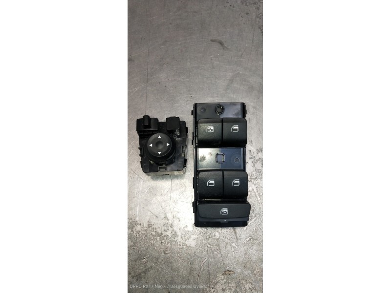 Recambio de mando elevalunas delantero izquierdo para hyundai i20 klass referencia OEM IAM 93571Q0210 93530BV000 