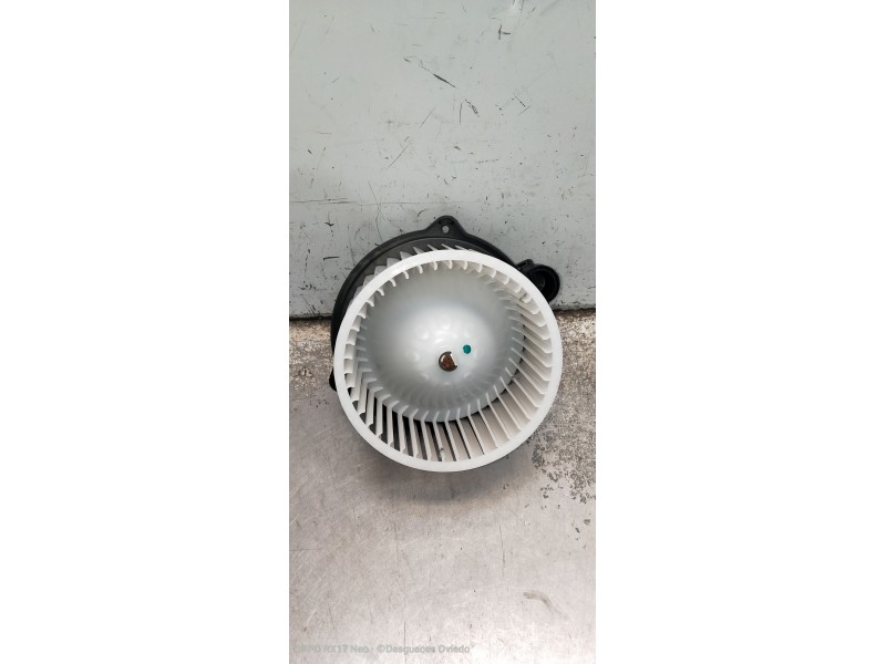 Recambio de motor calefaccion para hyundai i20 klass referencia OEM IAM EB1D1KUGAA02 A0216220227 