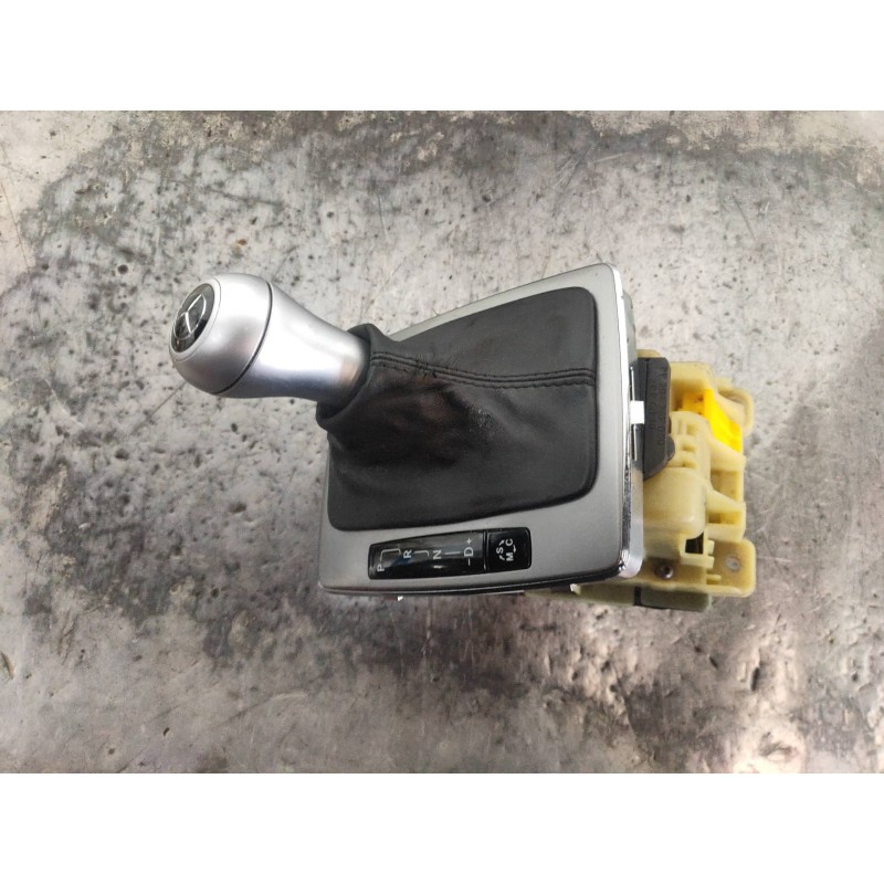 Recambio de palanca cambio para mercedes clase c (w204) familiar 220 t cdi (204.208) referencia OEM IAM A2042673724  