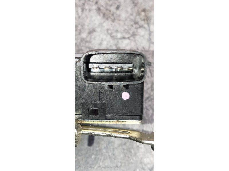 Recambio de motor cierre centralizado porton para hyundai i20 klass referencia OEM IAM 81230C8500  5P