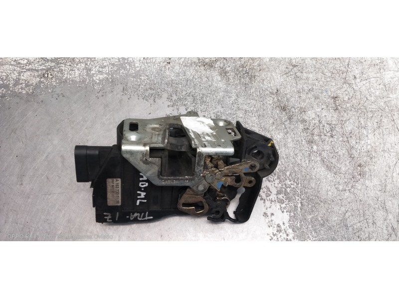 Recambio de motor cierre centralizado trasero izquierdo para mercedes clase m (w163) referencia OEM IAM A1637300135  5P Recambio de motor cierre centralizado trasero izquierdo para mercedes clase m (w163) referencia OEM IAM A1637300135  5P