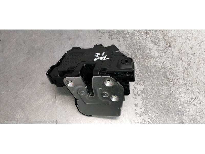 Recambio de motor cierre centralizado trasero izquierdo para hyundai i20 klass referencia OEM IAM 81410Q0000  5P