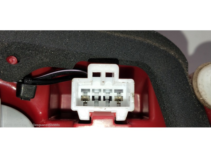 Recambio de piloto trasero derecho interior para hyundai i20 klass referencia OEM IAM 92404Q0000  