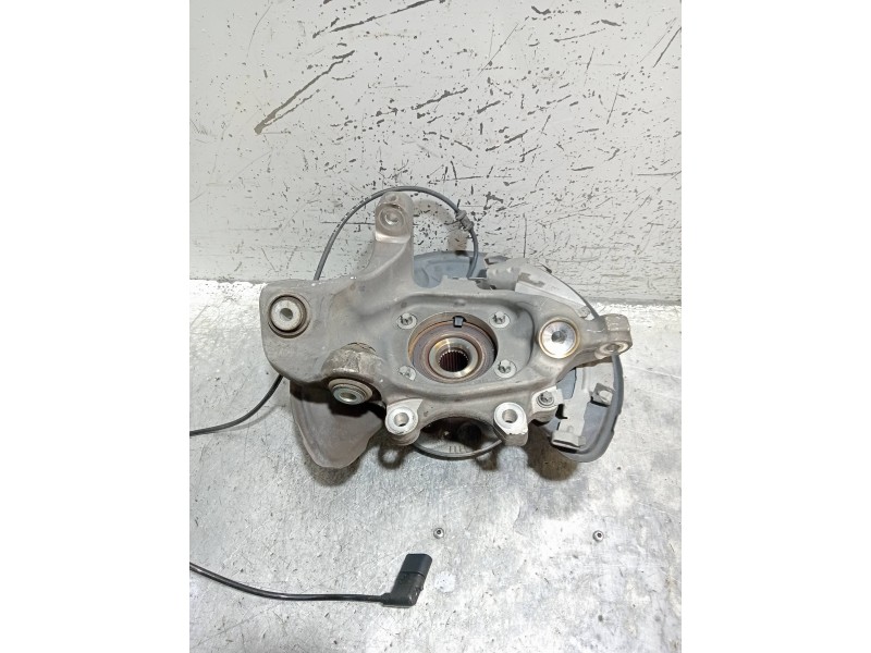 Recambio de mangueta trasera derecha para mercedes clase c (w205) lim. c 220 cdi bluetec (205.004) referencia OEM IAM   