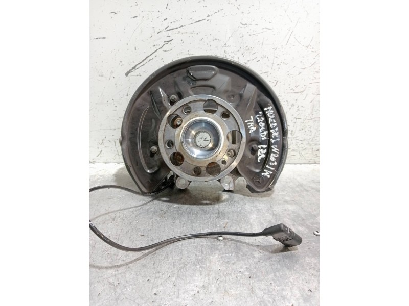 Recambio de mangueta trasera izquierda para mercedes clase c (w205) lim. c 220 cdi bluetec (205.004) referencia OEM IAM   