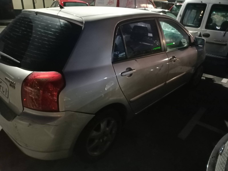 toyota corolla (e12) del año 2006