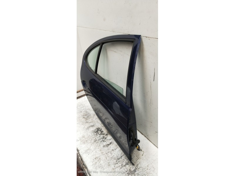Recambio de puerta trasera derecha para renault megane i fase 2 classic (la..) 1.9 dti century referencia OEM IAM   4P